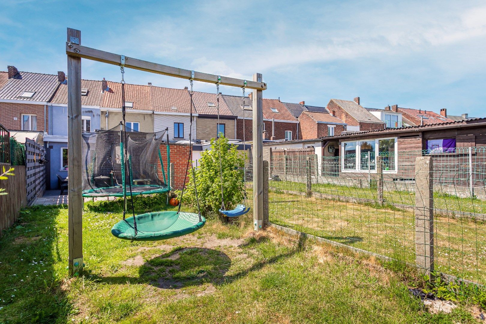 Instapklare woning met 3 slaapkamers, bureau en tuin in Halle foto 11