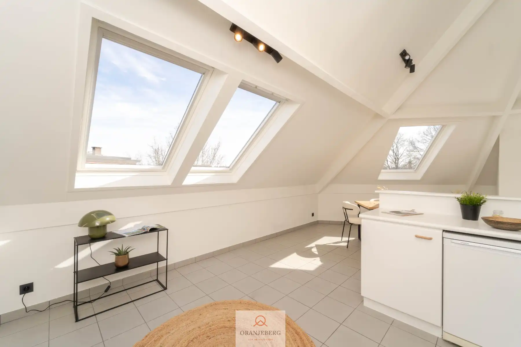 Gerenoveerd, lichtrijk 2 slpk-appartement met zonneterras foto 8