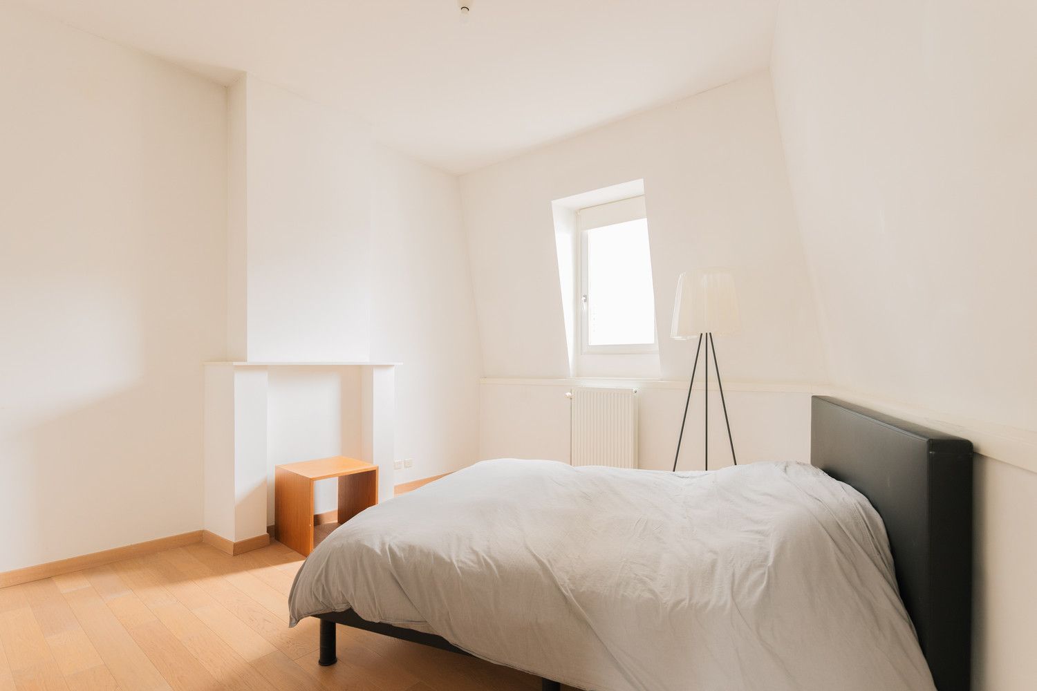 Wonen in een beschermde hoekwoning van Jos Bascourt uit 1894 is wonen in een uniek stuk Zurenborg, zonder renovatieplicht foto 24