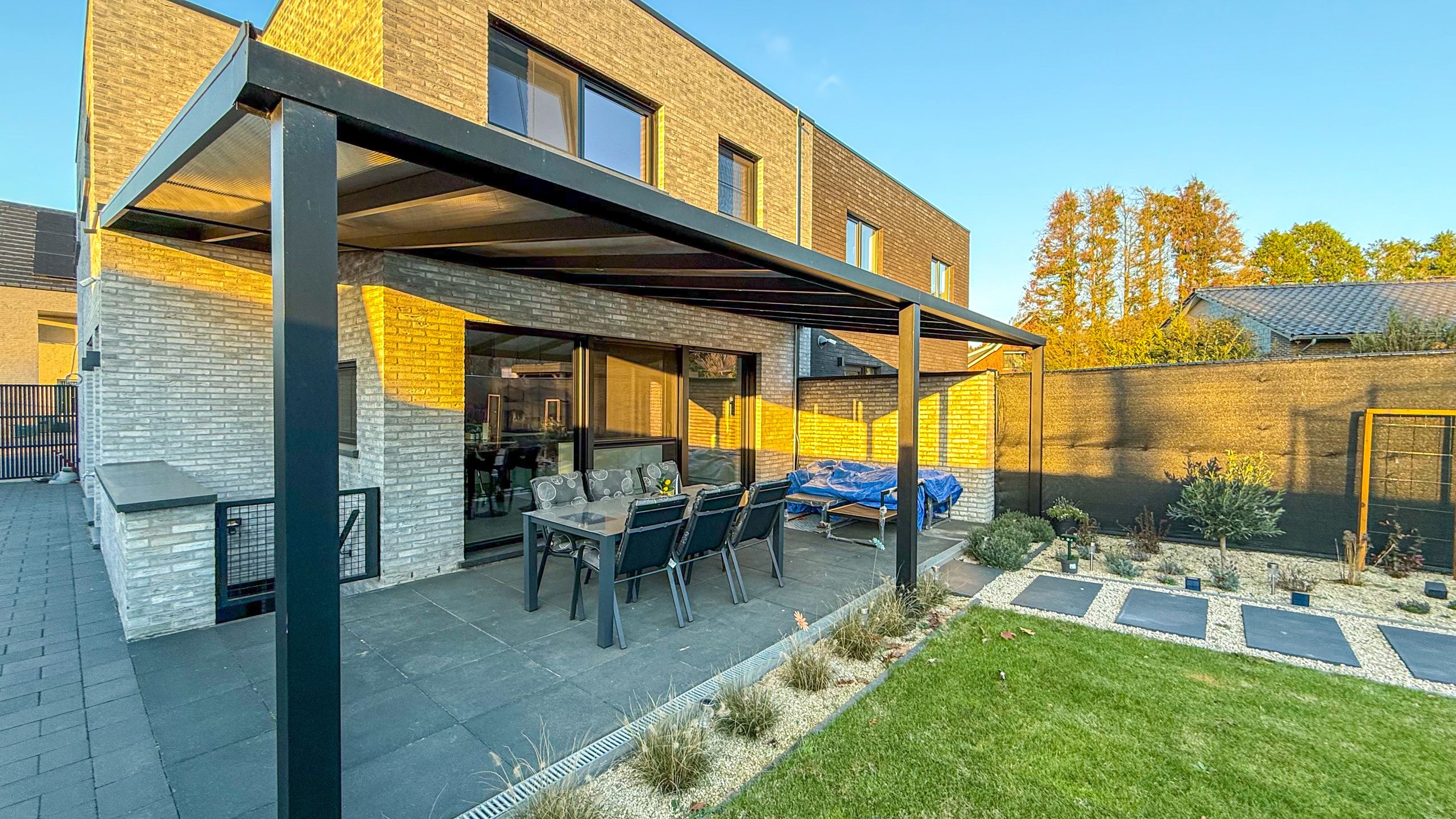 Moderne halfopen bebouwing (3 jaar oud) nabij E313 & E314! foto 37