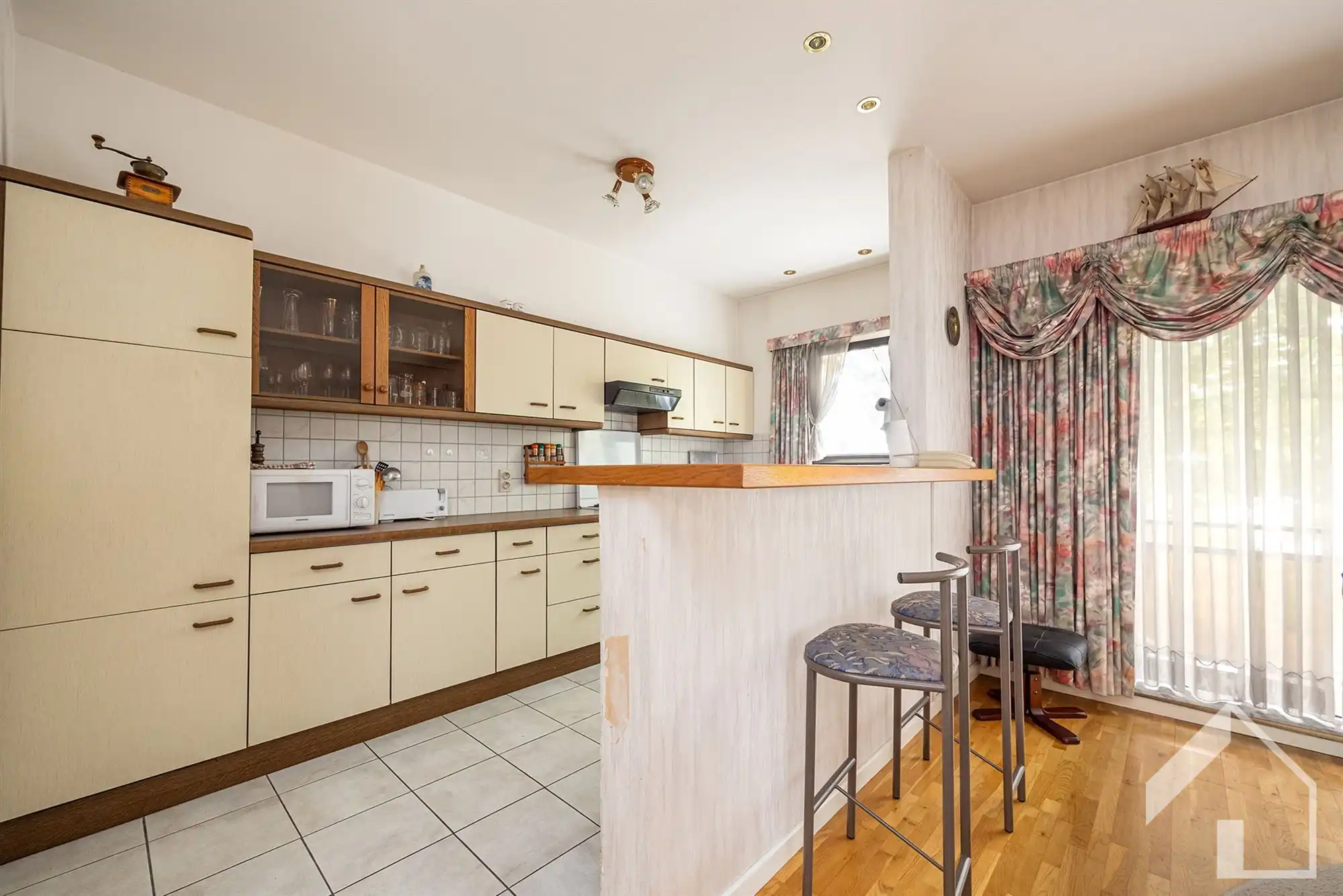 Goed gelegen appartement met garagebox foto 7