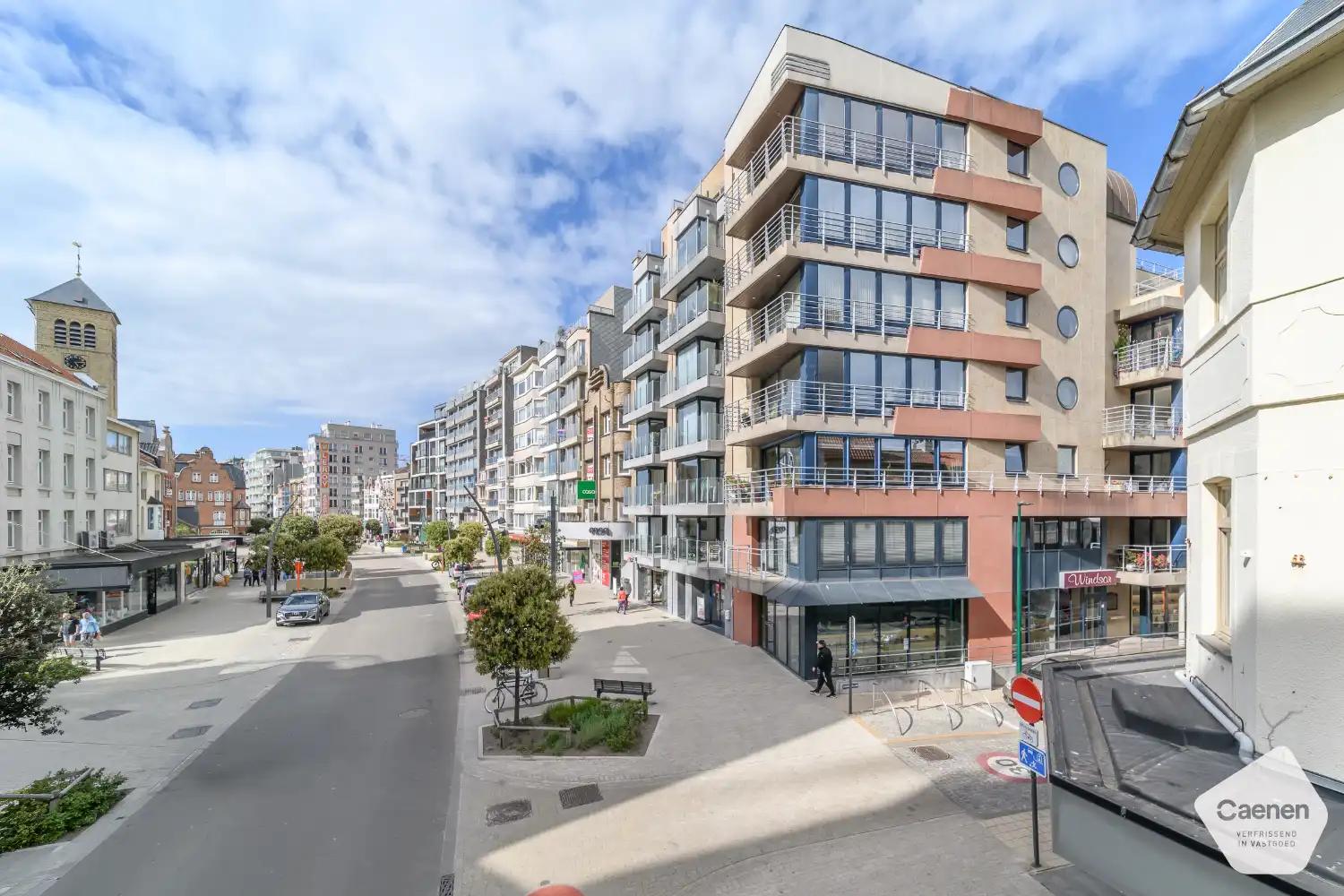 Instapklaar penthouse met ruim zonneterras en lateraal zeezicht foto 4