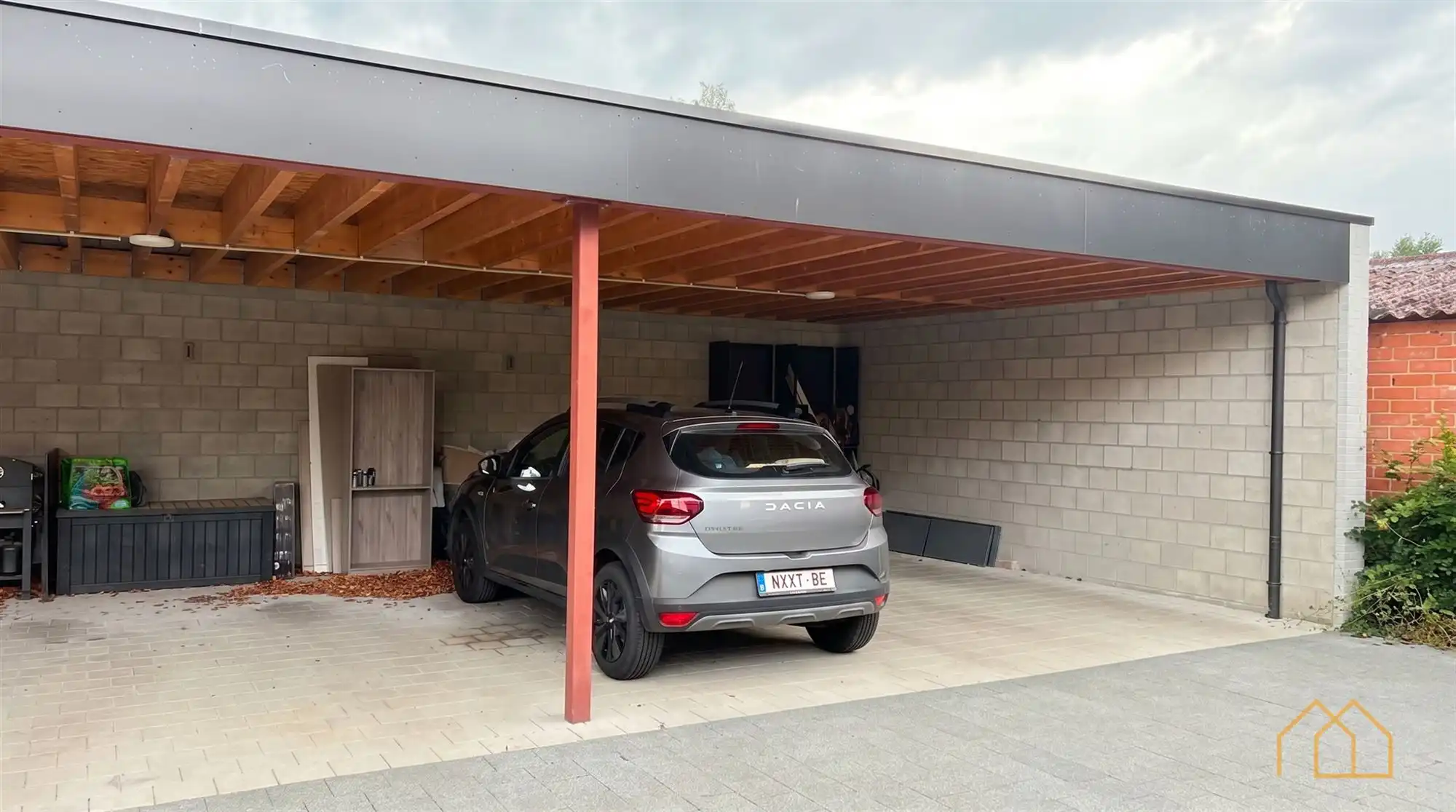 Appartement met terras en carport foto 26