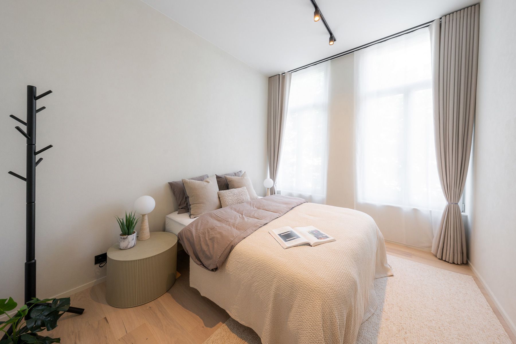 Luxe appartement in de hippe Sint-Andries wijk foto 7
