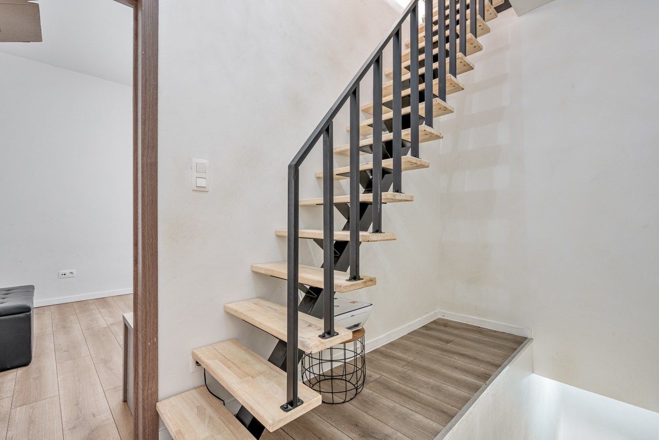 Instapklare woning op gegeerde locatie in Sint-Amandsberg foto 11