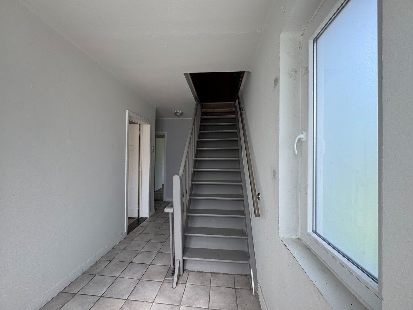 Zeer goed gelegen, instapklaar woonhuis met 3 of 4 slaapkamers en tuin foto 13