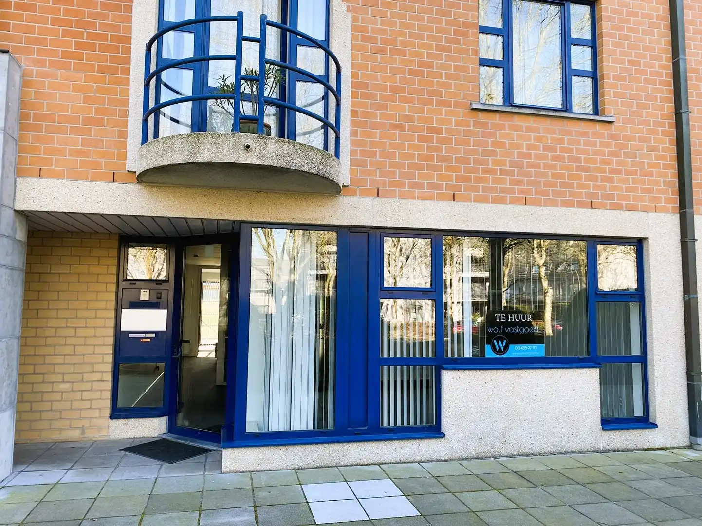 Kantoor of praktijkruimte op toplocatie! foto 12