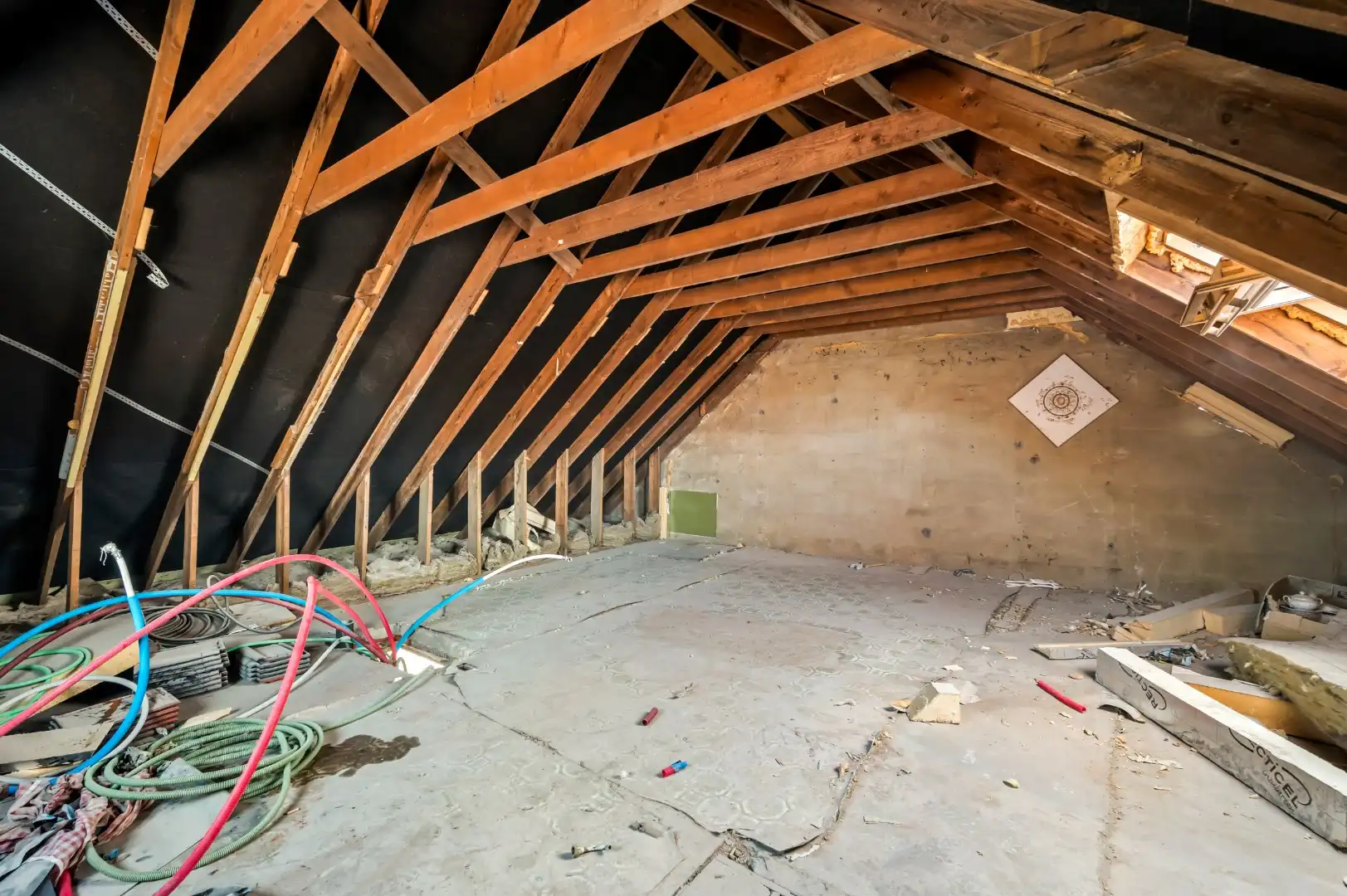 VERDER AF TE WERKEN WONING MET 5 SLPKS EN 2 BADKAMER IN EEN RUSTIGE WIJK foto 17