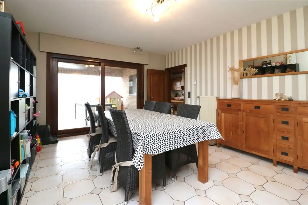 Villawoning met tuin op een goede locatie foto 9