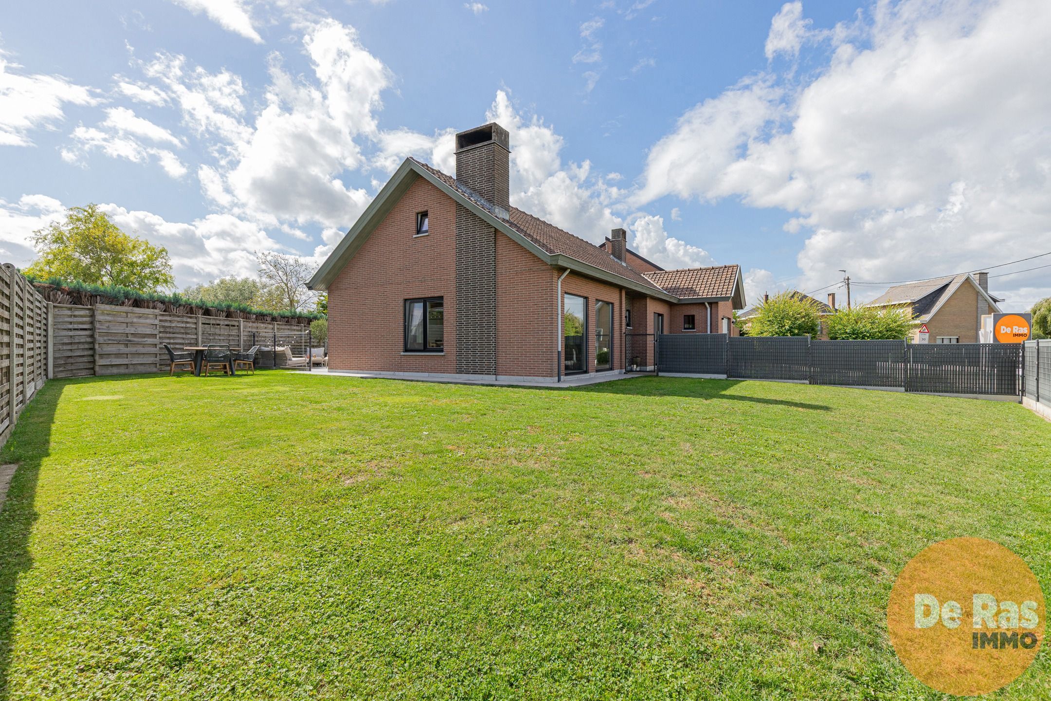 MEERBEKE - Charmante, rustig gelegen vernieuwde woning foto 29