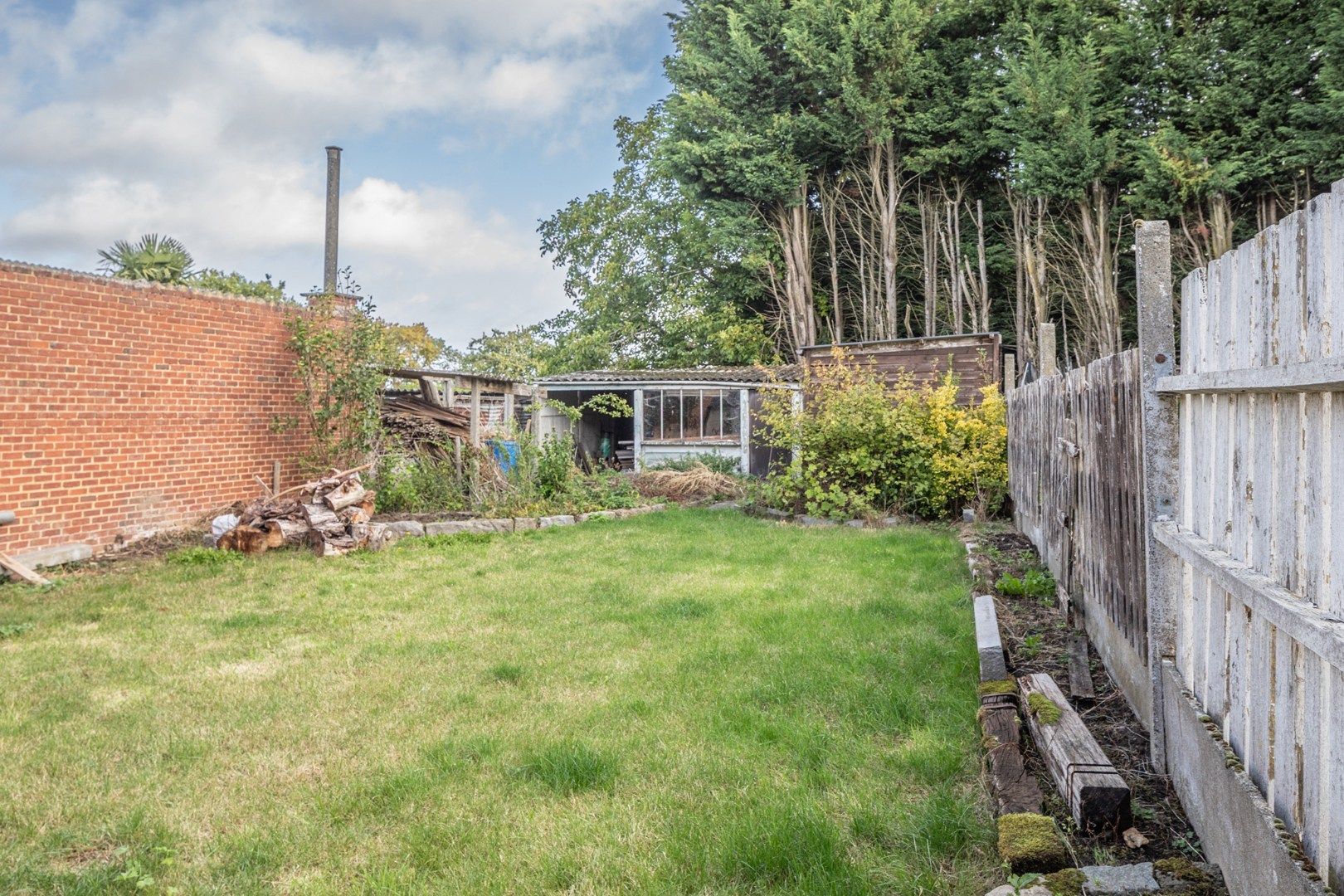 Ruime gesloten gezinswoning met tuin  foto 12