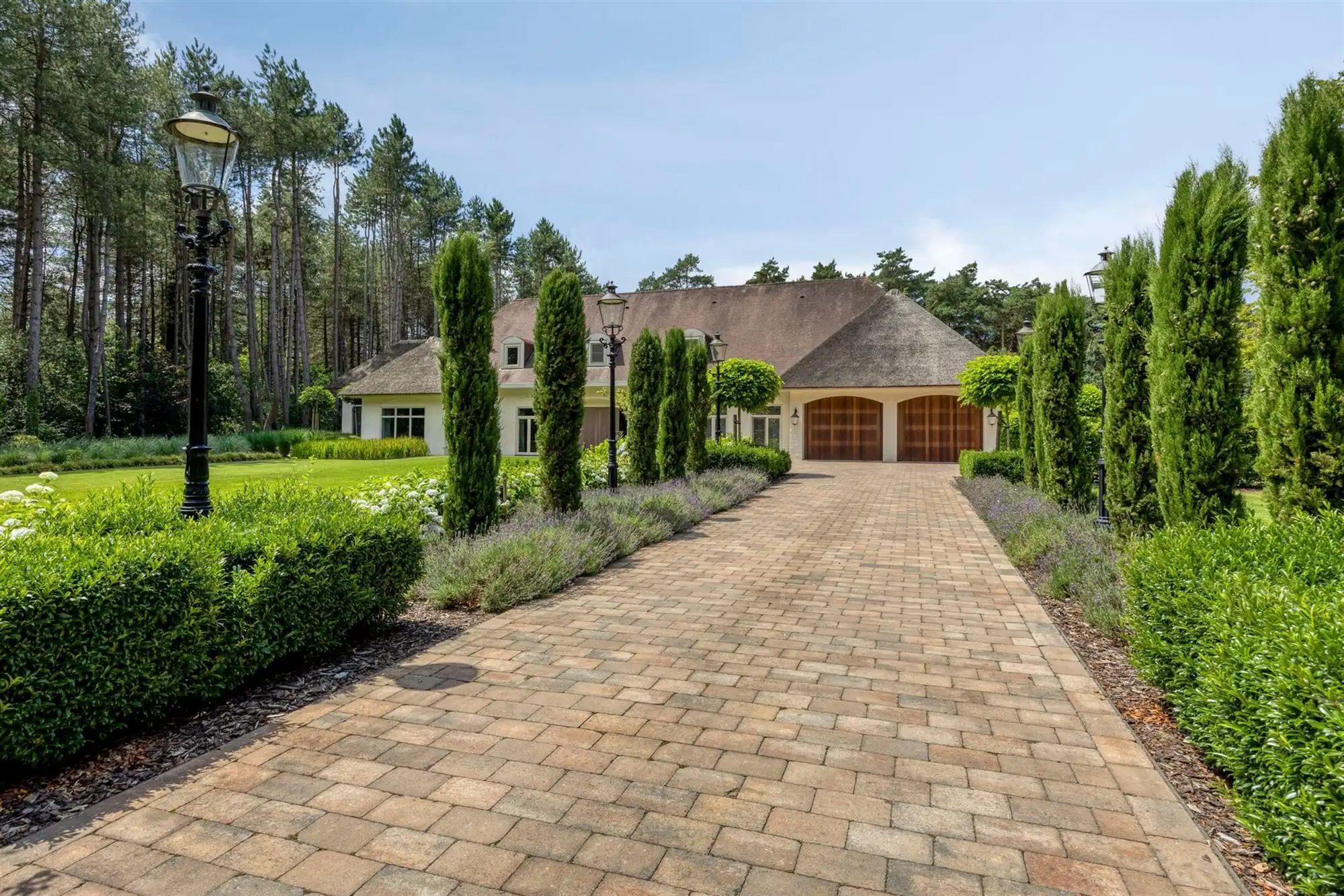Landelijke luxe: unieke villa op ca. 11.000 m² privé-domein foto 6