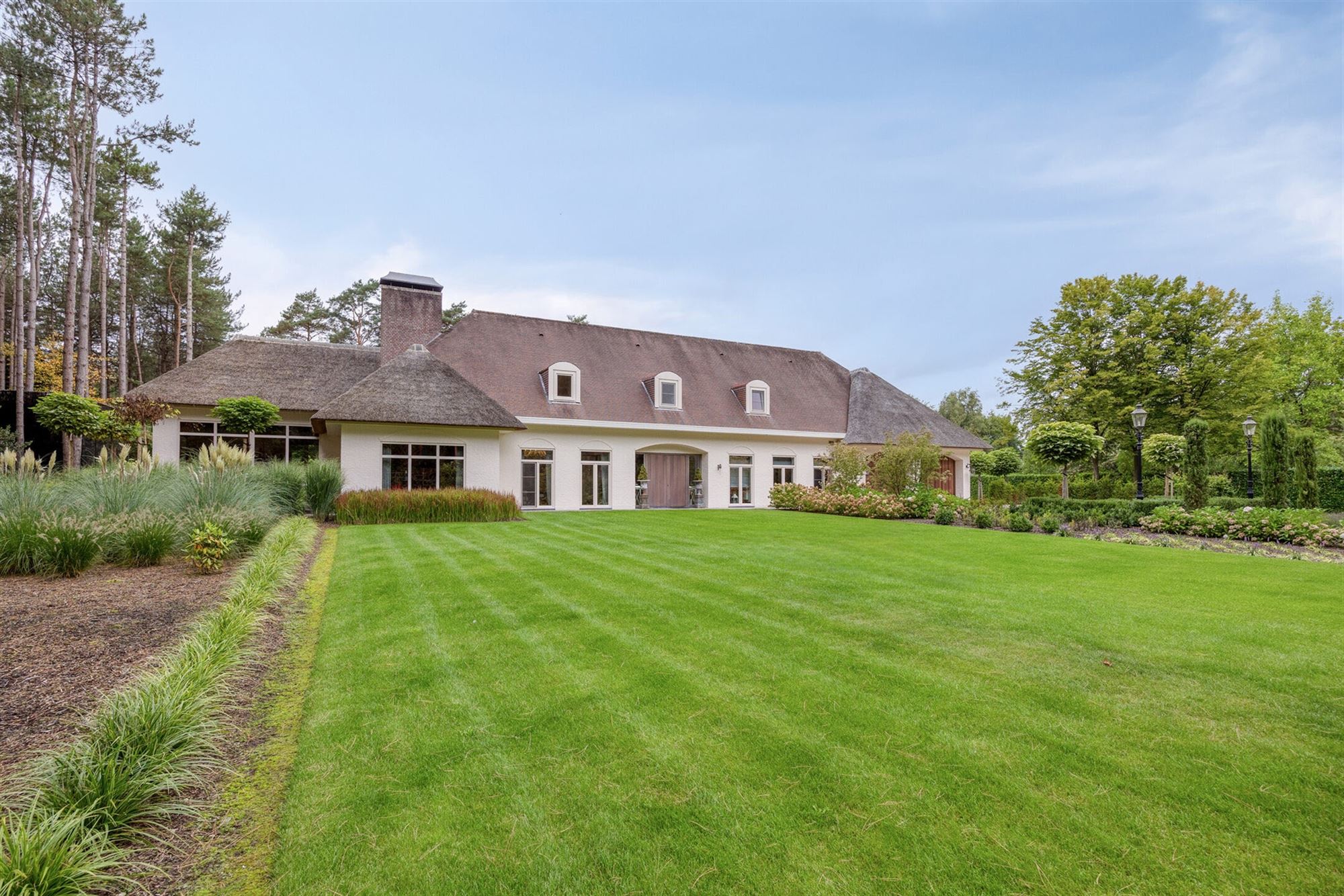 Landelijke luxe: unieke villa op 7.188 m² privé-domein foto 6