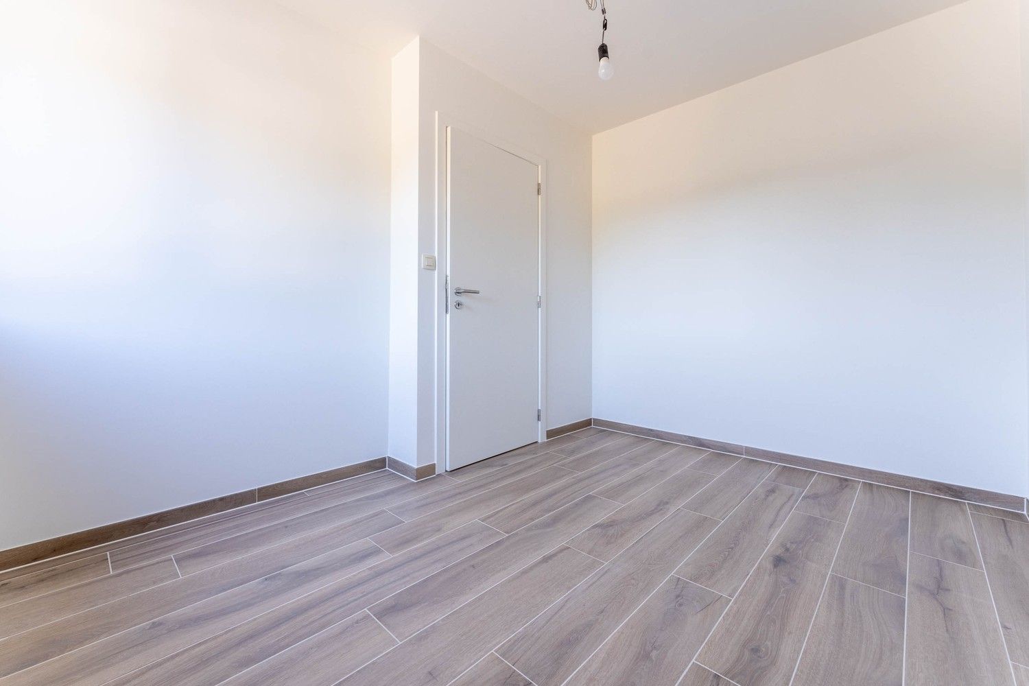 Mooie moderne nieuwbouw woning met 3 SLK op een diep perceel te Eksel foto 33