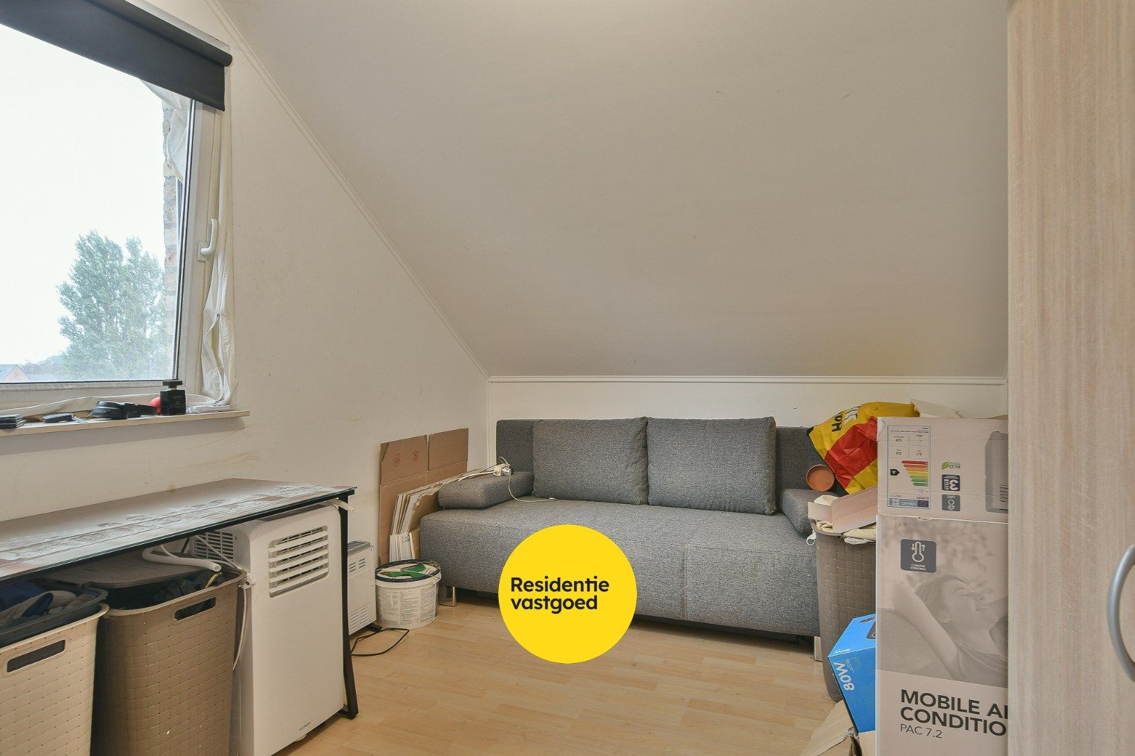 Ruim duplex appartement met tuin en inclusief garage te Eernegem foto 7