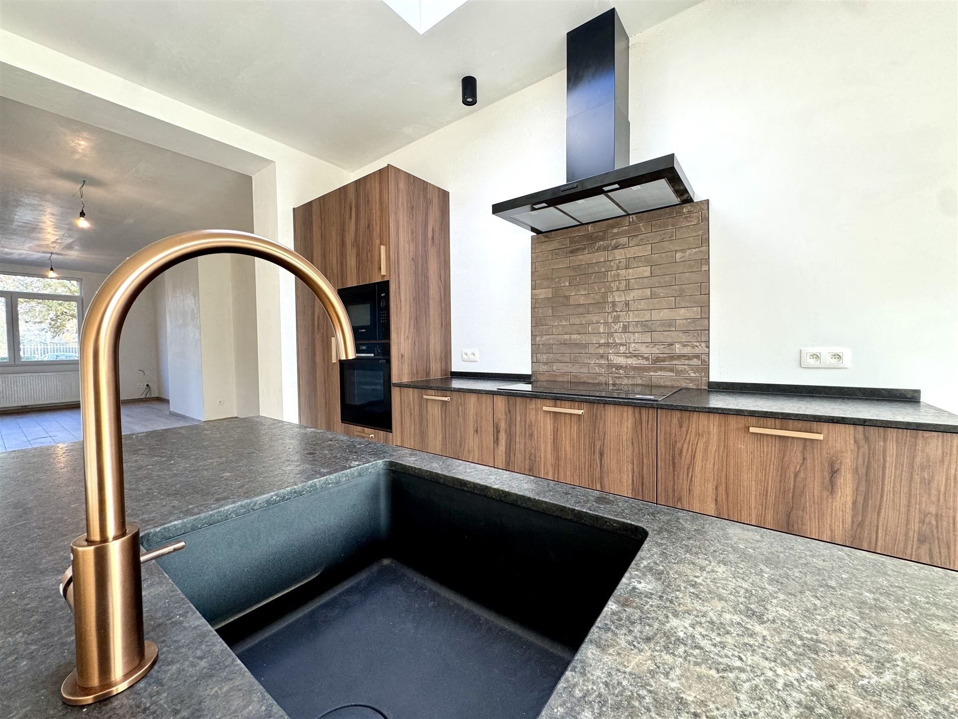 Gerenoveerde mijnwerkerswoning Louis Mercierlaan 15, Maasmechelen foto 8