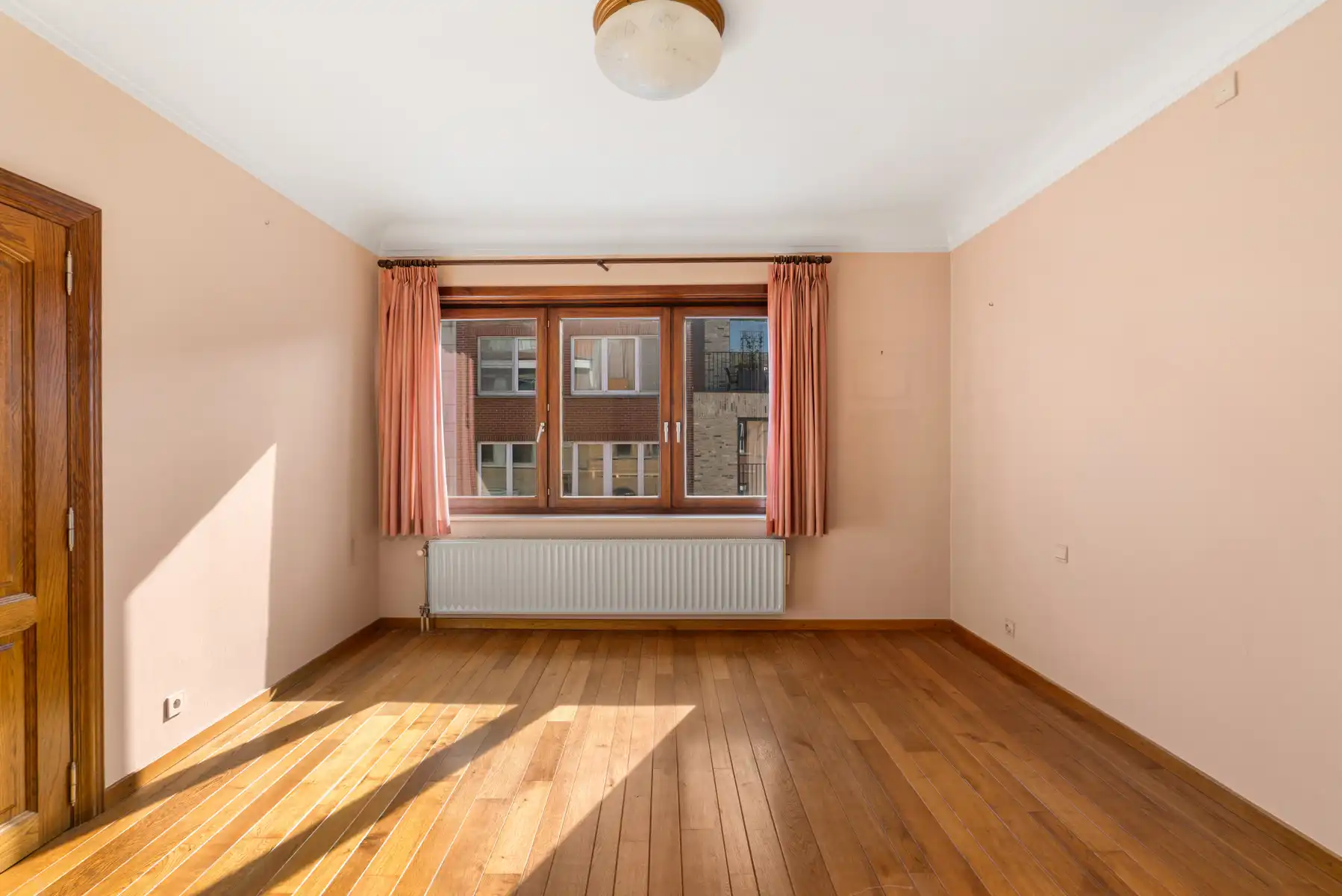 Gezinswoning met 3 slaapkamer + aangelegde tuin te Koningslo foto 23