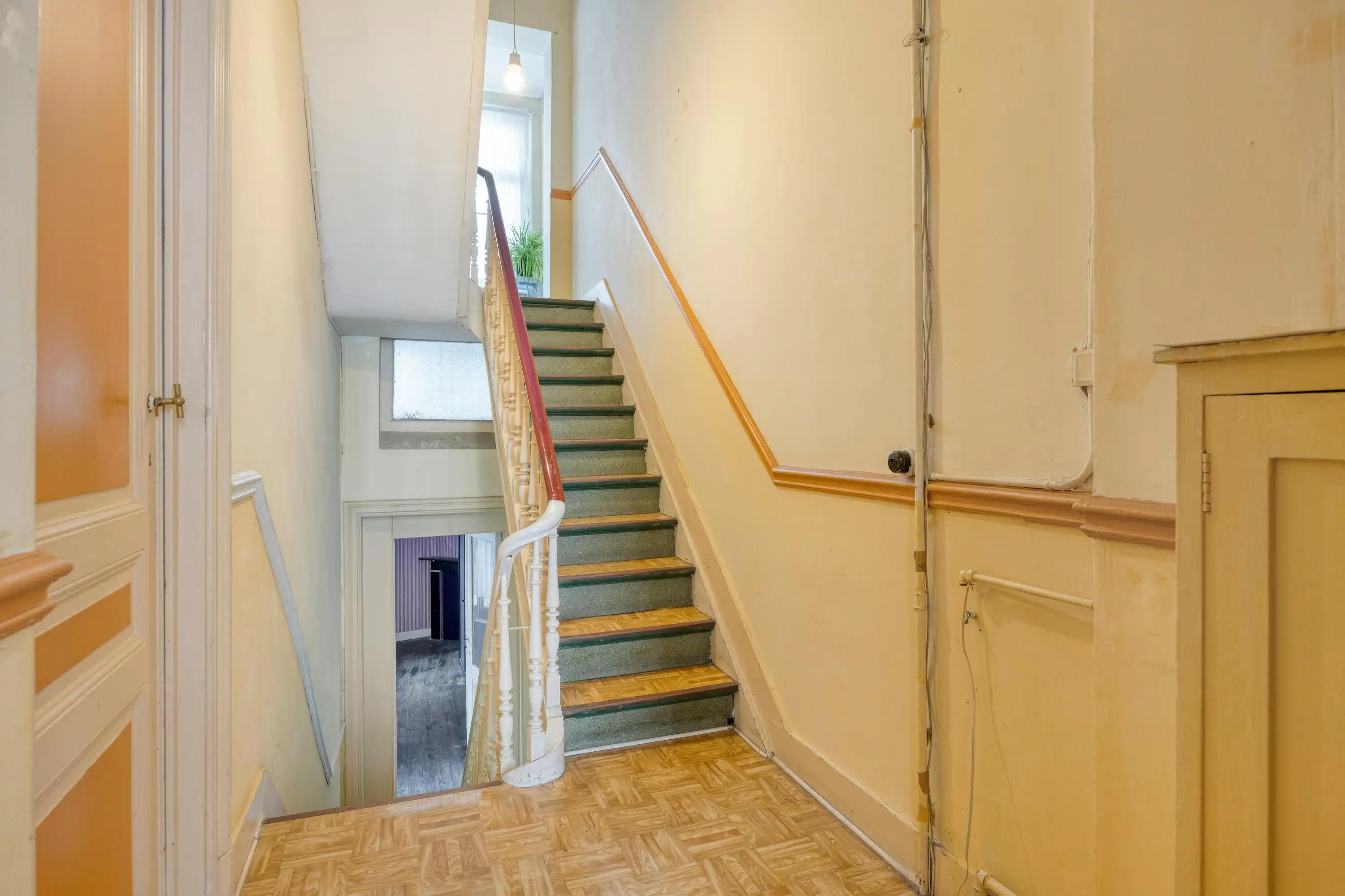 Karaktervolle Brusselse burgerwoning nabij het Josaphatpark foto 19