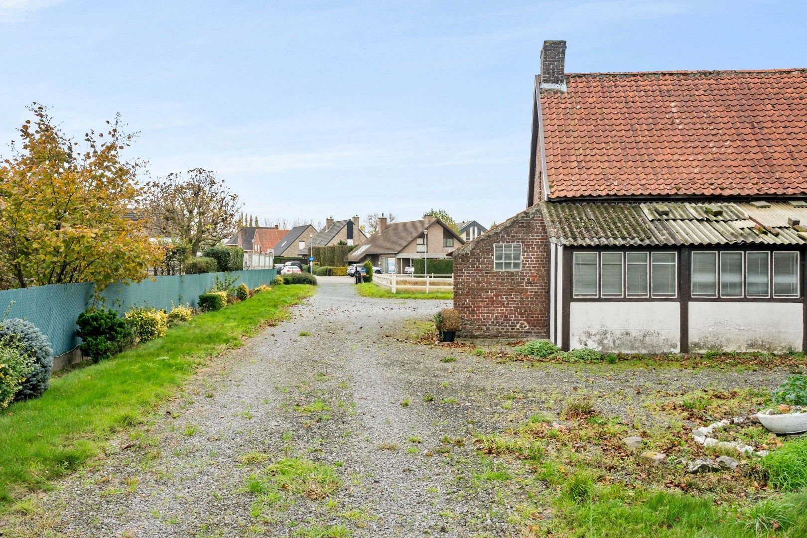 Te renoveren hoeve met prachtig landelijk verzicht in de Kapelhoek in Roeselare foto 9