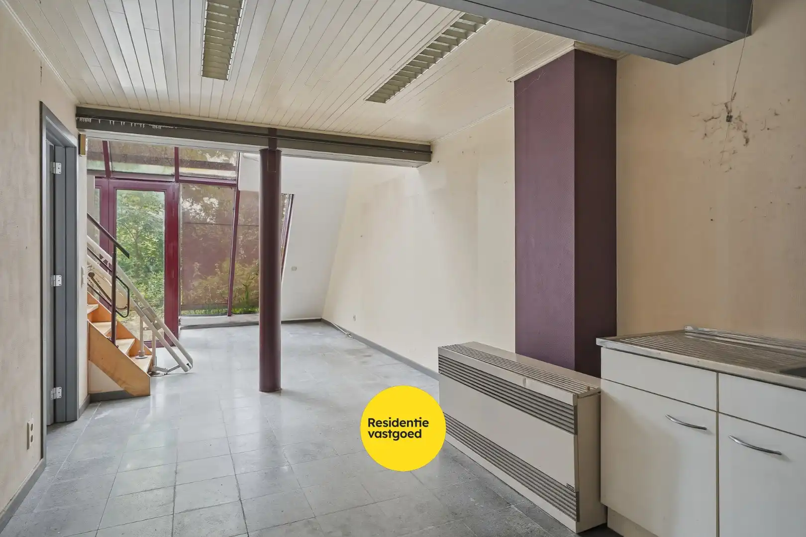 Lichtrijke woning met renovatiepotentieel te Assebroek foto 8
