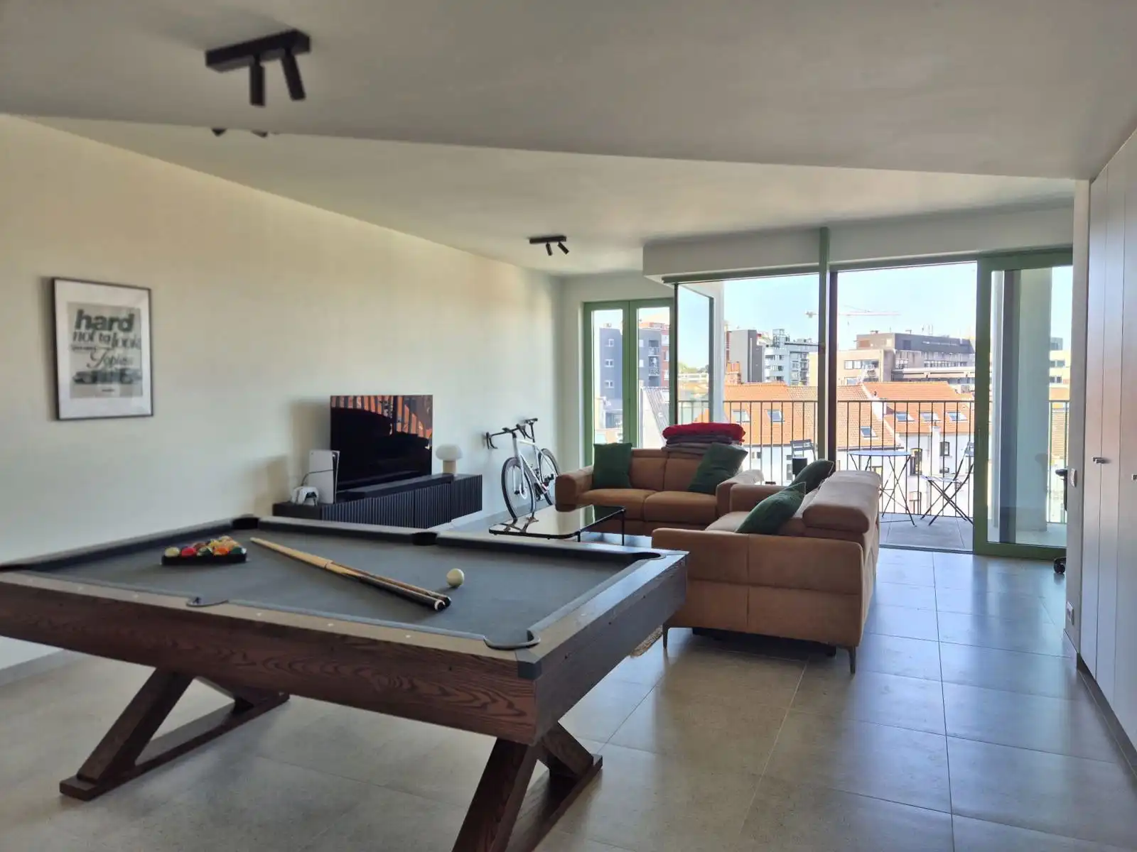 Exclusief nieuwbouw appartement met 3 slaapkamers  foto 2