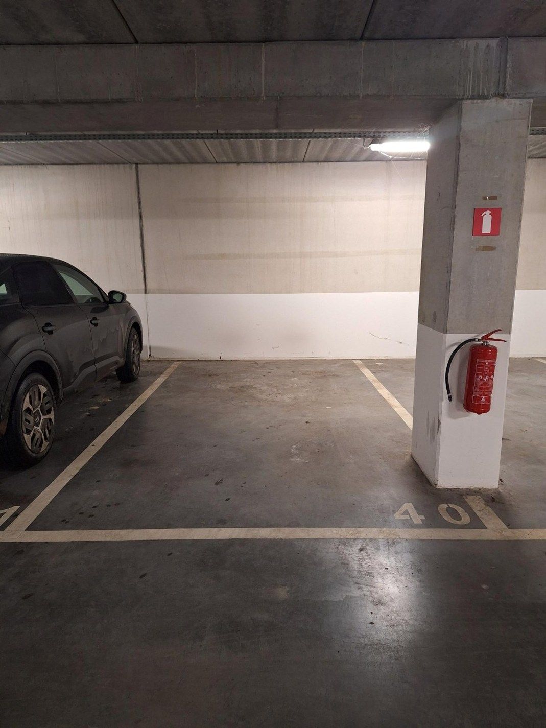 Staanplaats in afgesloten parkeerkelder - residentie Zennepark foto 2