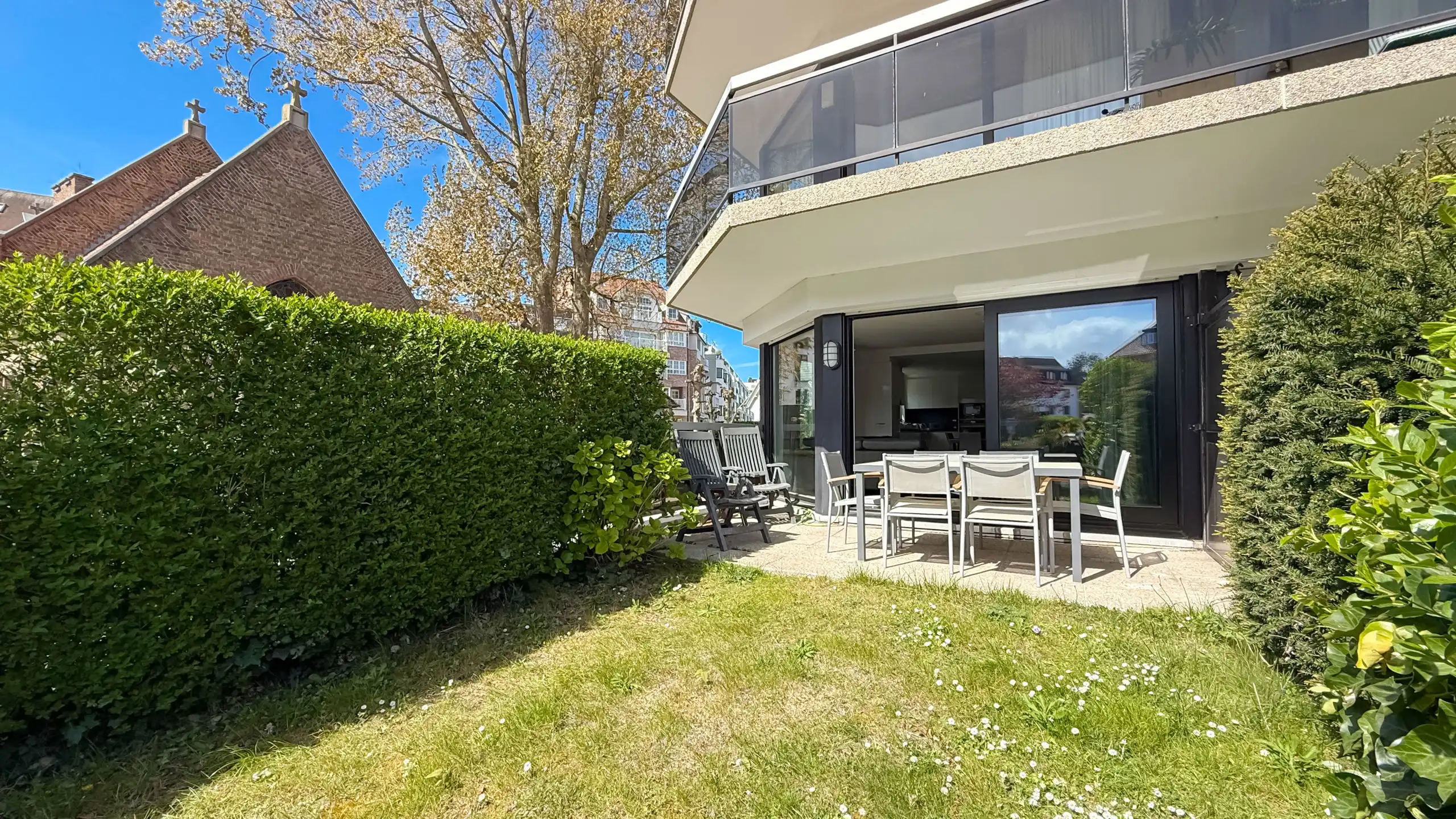 Zonnig gelijkvloers appartement met tuin in Knokke-Zoute foto 2