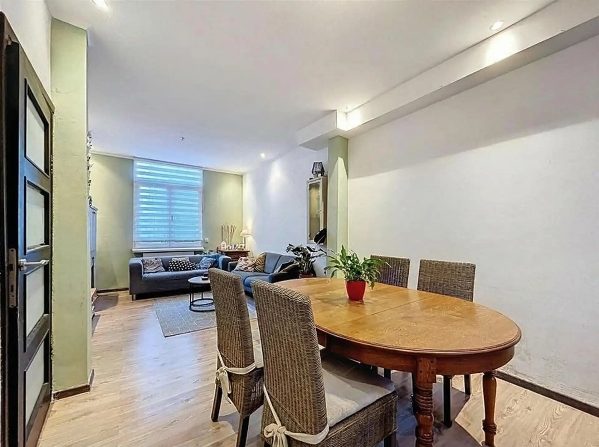 instapklare woning met 3 slaapkamers en half open karakter op perceel van 200m² foto 4