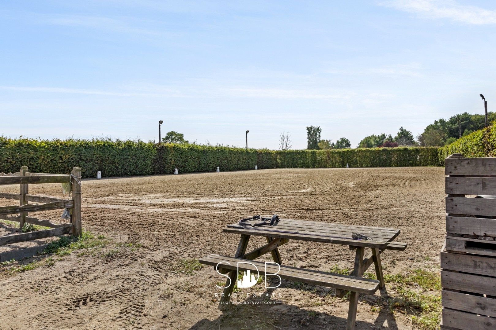 Prachtige landelijke woning met hippische accommodatie op 2,5hectare foto 31