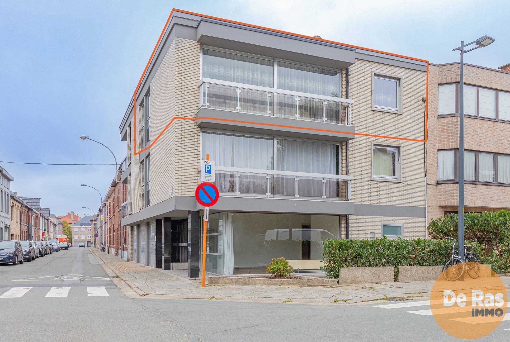AALST - centraal gelegen App met 2 kamers/garage en terras foto {{pictureIndex}}