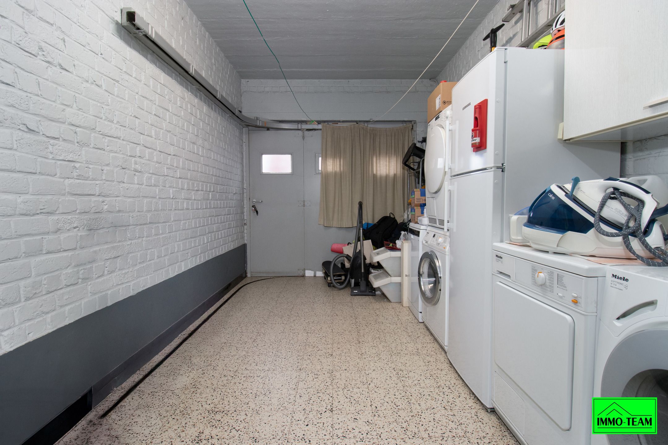 Ruime gezinswoning met tuin en garage in Denderleeuw foto 19