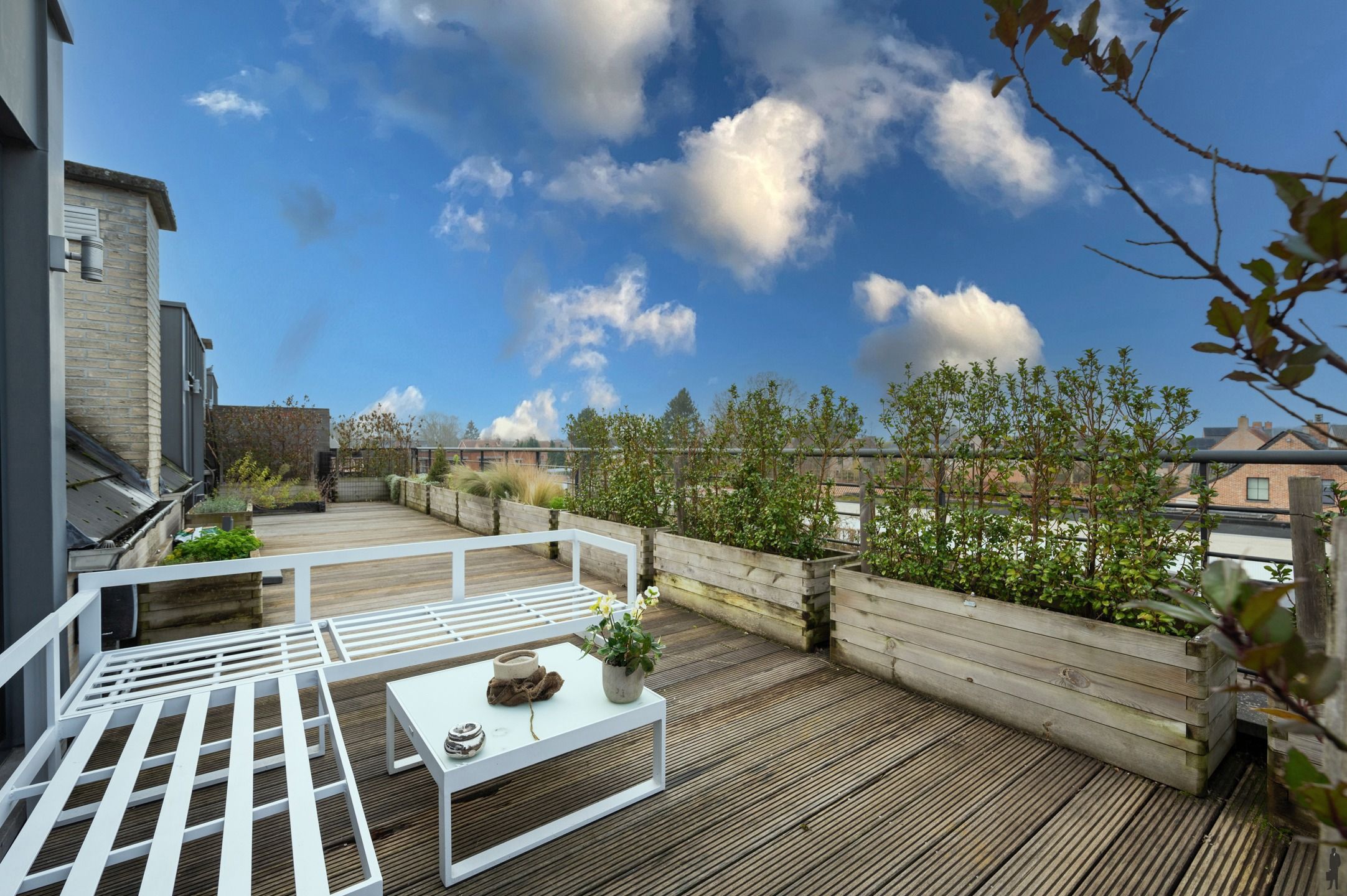 Dakappartement met groot terras! foto 3
