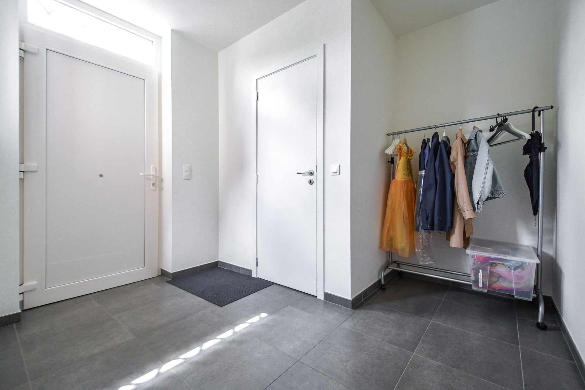 Recent hedendaags ingerichte woning (bj 2017) in een groene omgeving tussen Oedelem en Brugge foto 9