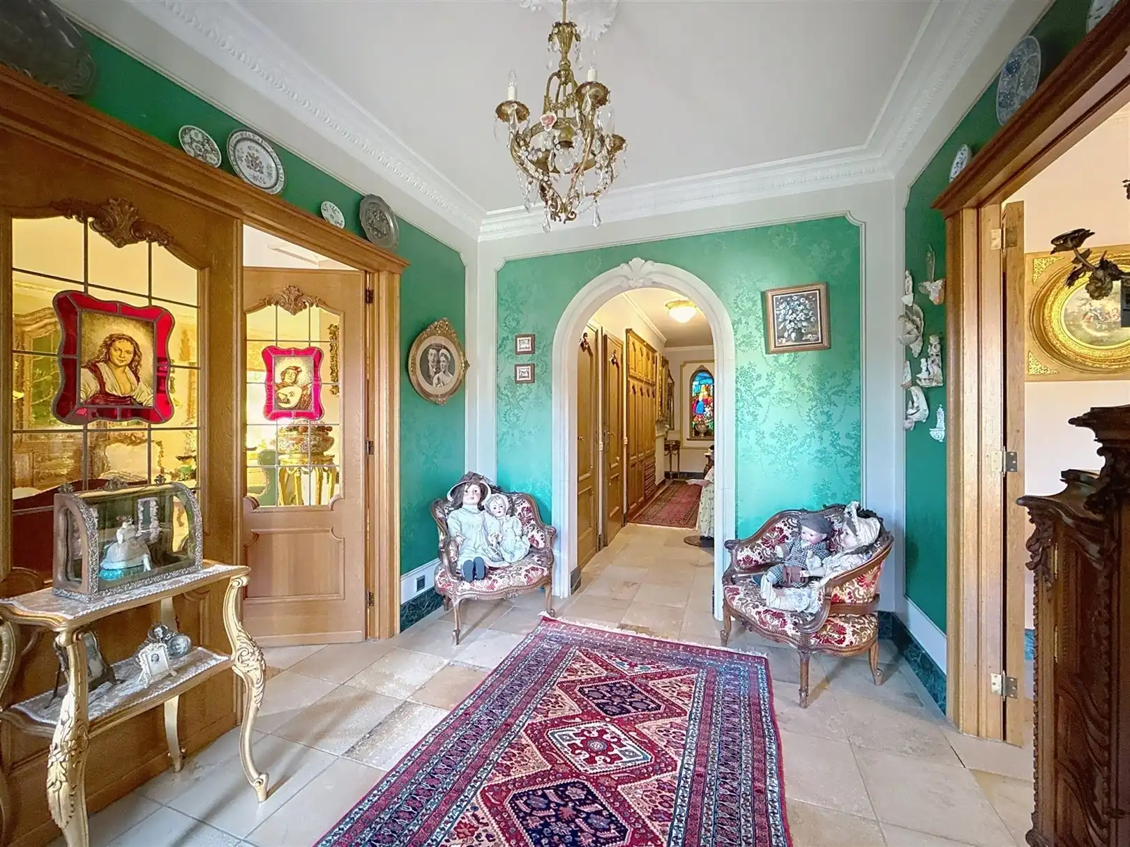 Op te frissen villa, 3/4 slpks + zolder, tuin en garages foto 7