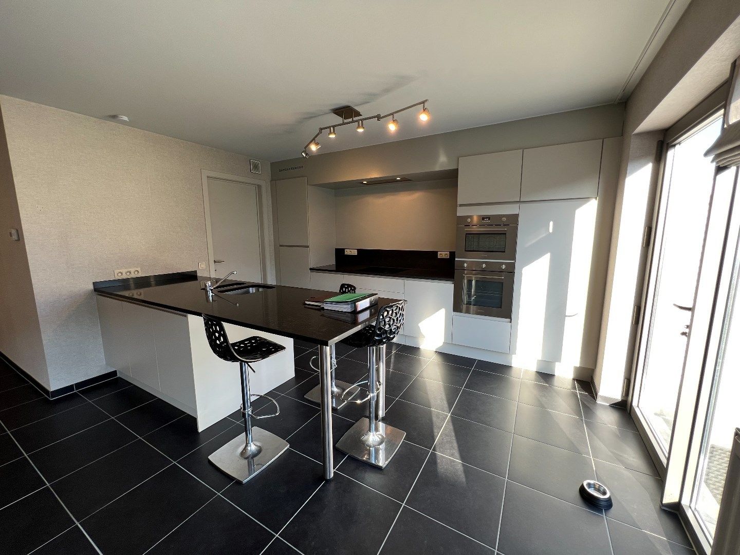 NIEUWBOUWWONING MET 3 SLAAPKAMERS, TUIN EN GARAGE IN ELVERDINGE foto 6