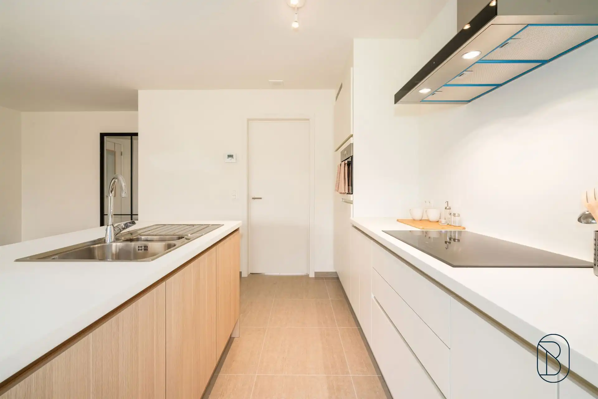 Kwalitatieve moderne energiezuinige luxe-woning met tuin. foto 6