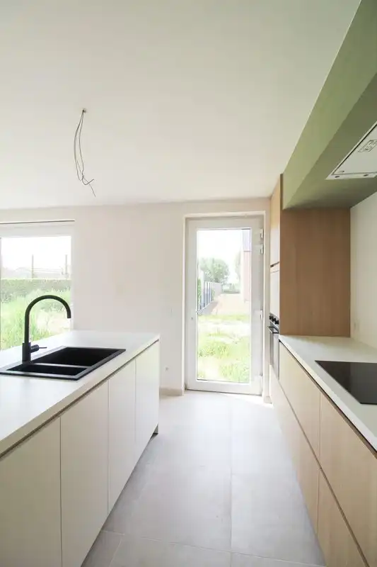 Laatste instapklare nieuwbouwwoning te Wevelgem foto 8