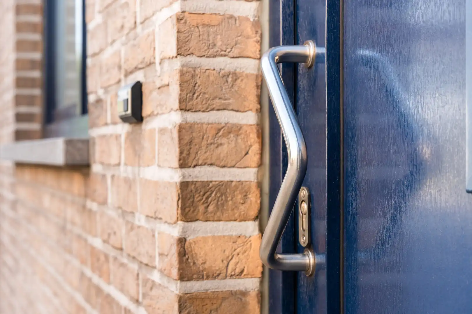 Instapklare woning met vier slaapkamers en tuin in het hart van de stad foto 2