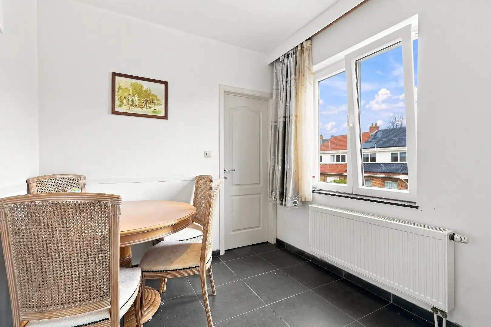 Ruime hoekwoning met 3 woonunits in het centrum van De Panne.  foto 11