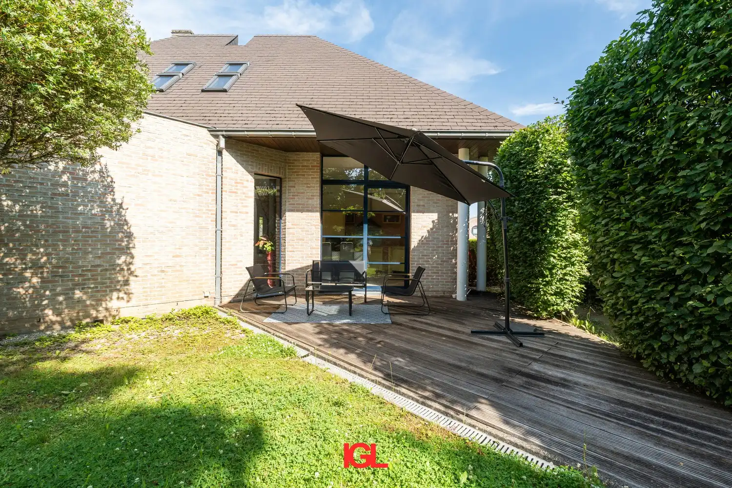 Luxueuze villa in residentiële wijk te huur foto 22