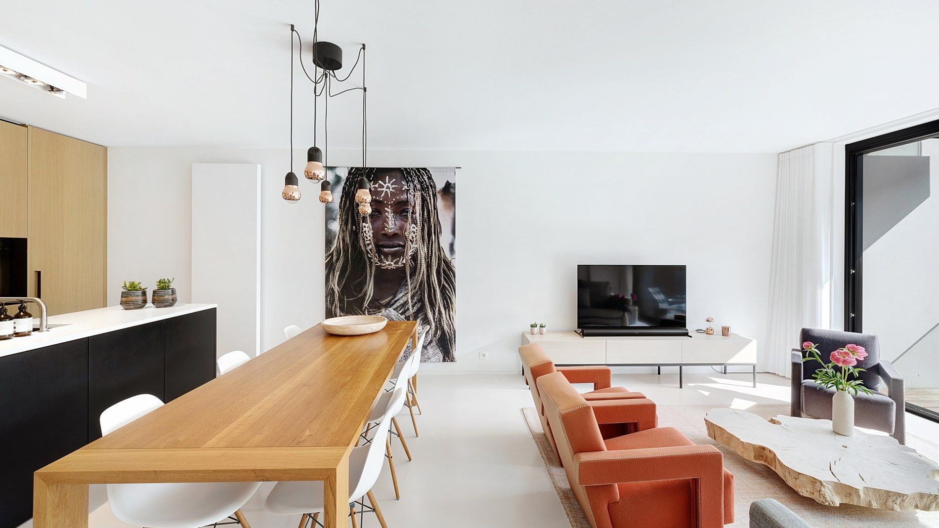 Uitzonderlijk luxueus afgewerkt appartement met zonnige terrassen, gelegen vlakbij de winkels van de Lippenslaan.  foto 9