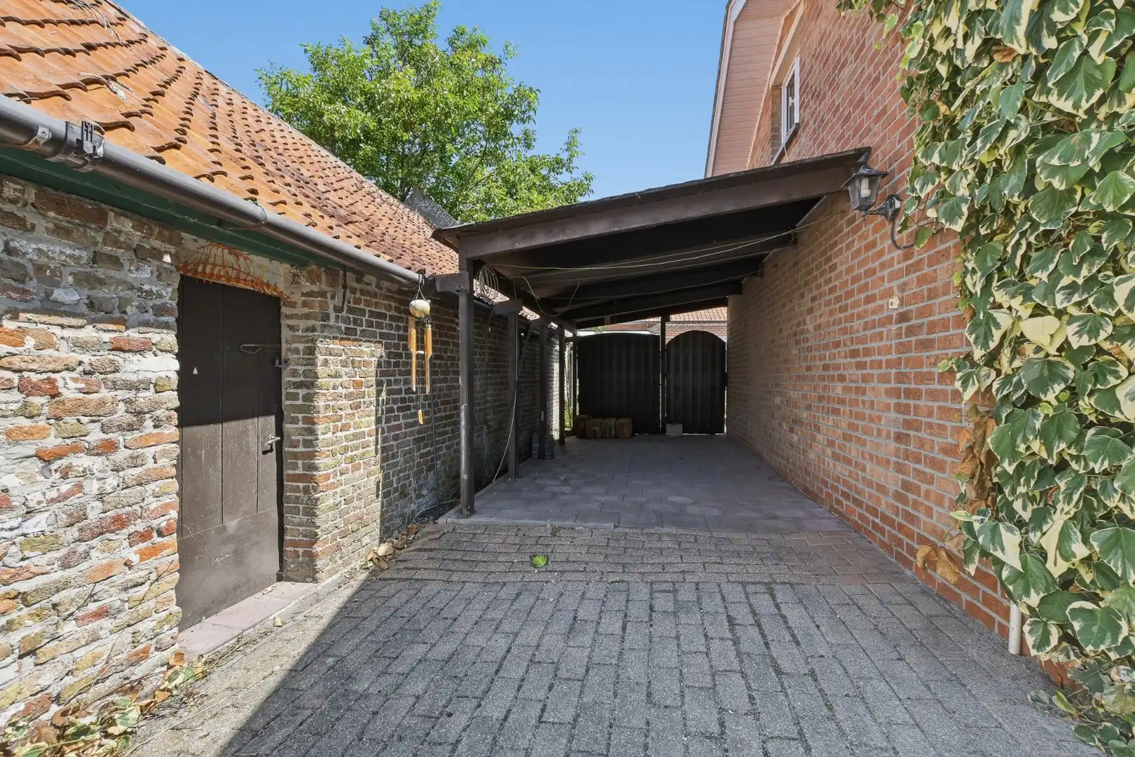 Authentieke en karaktervolle bungalow met veel mogelijkheden in Vosseslag, De Haan foto 16
