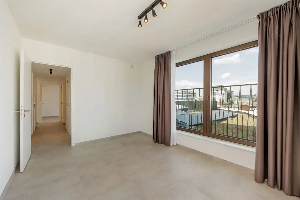 Nieuwbouwappartement met luxe terras foto 16