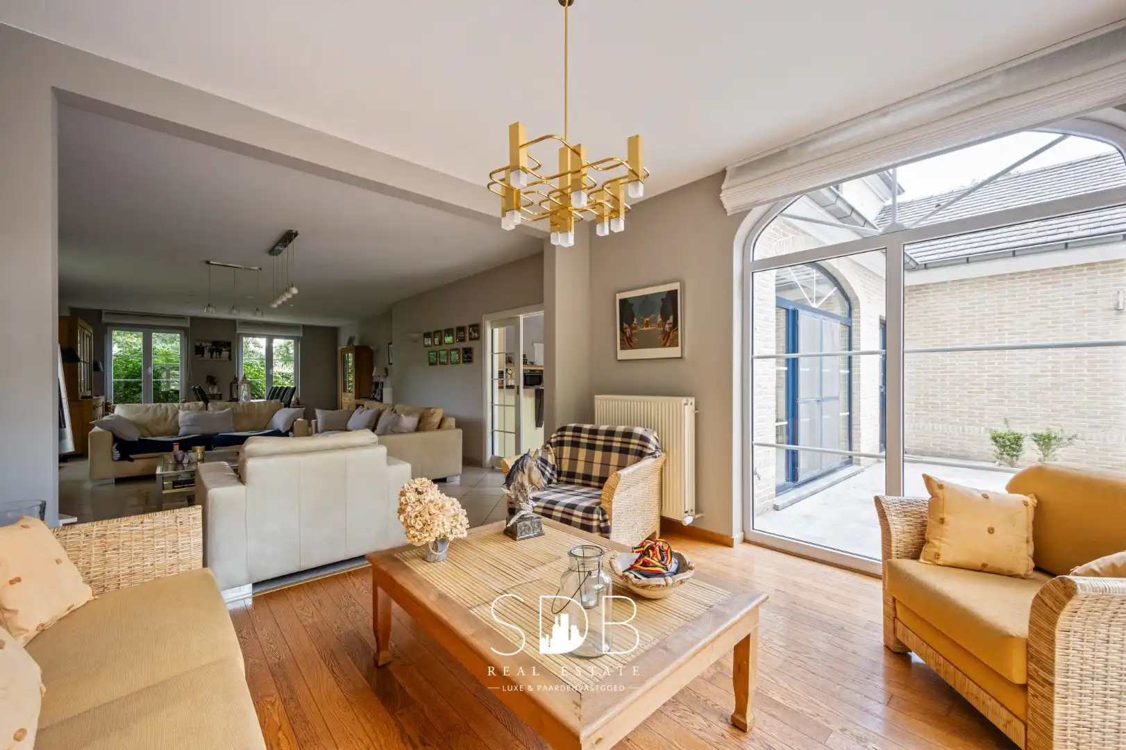 IN OPTIE - Prachtig landhuis met paardenfaciliteiten op 15.804m² foto 13