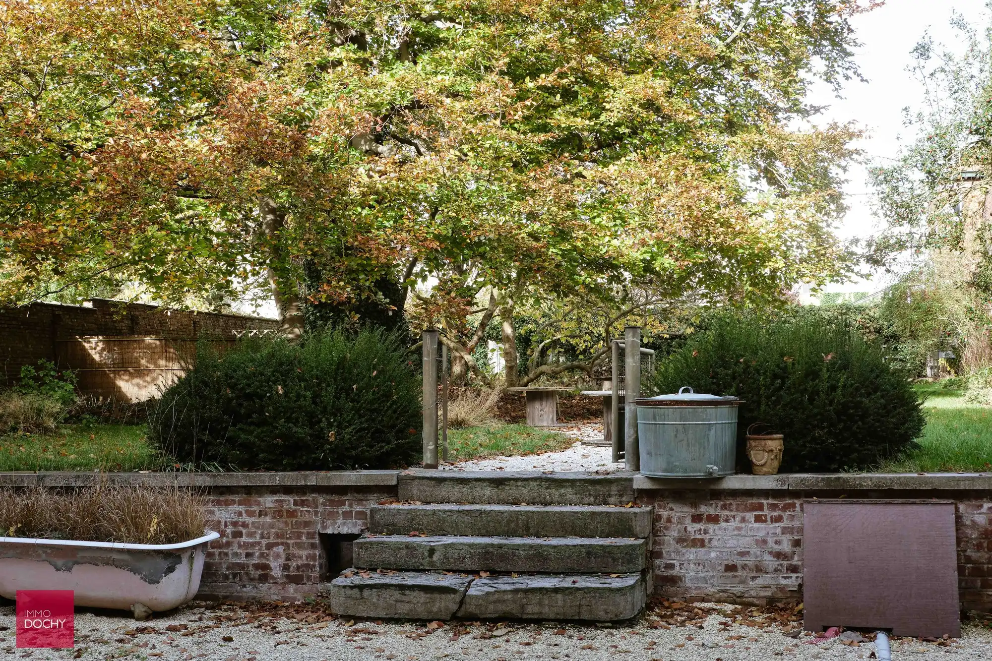Ruime gerenoveerde stadswoning met karakter foto 24