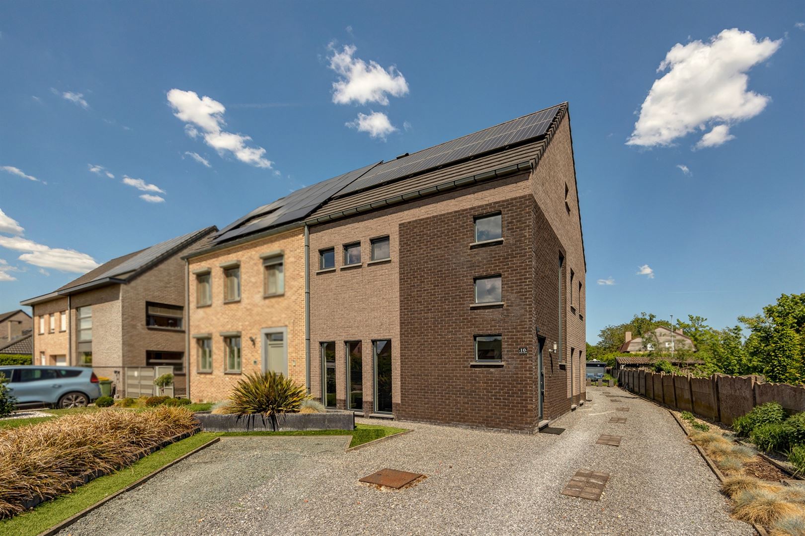 Topwoning! Ruime HOB met toffe tuin op centrale ligging! foto {{pictureIndex}}