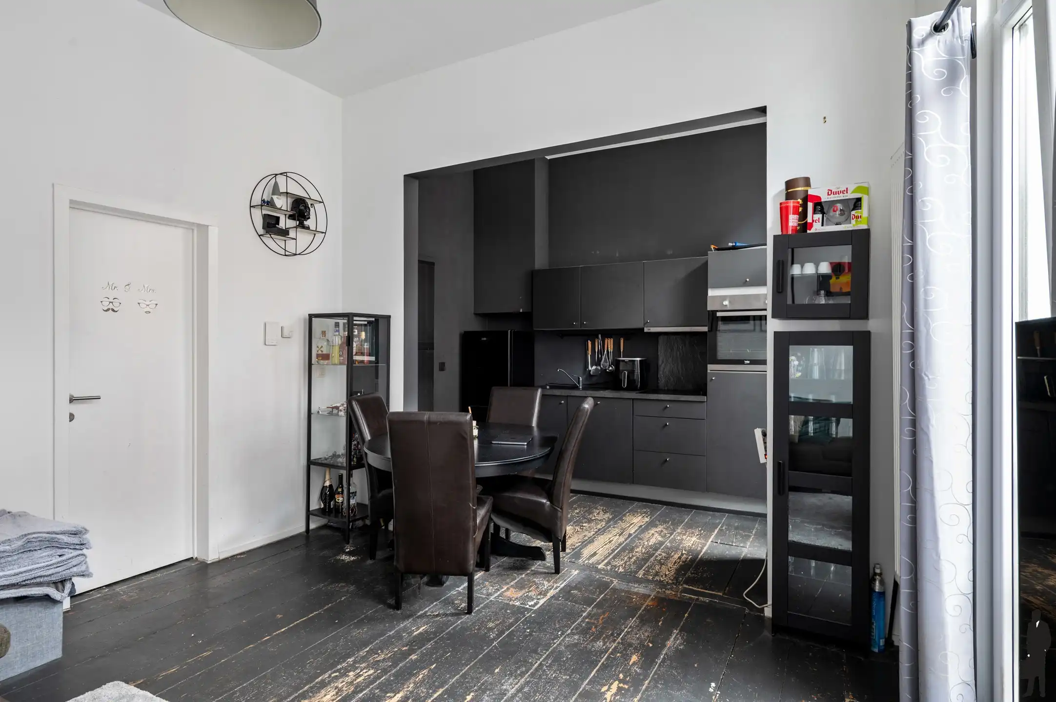 Ruim en stijlvol 2 slaapkamer appartement met groot terras foto 4