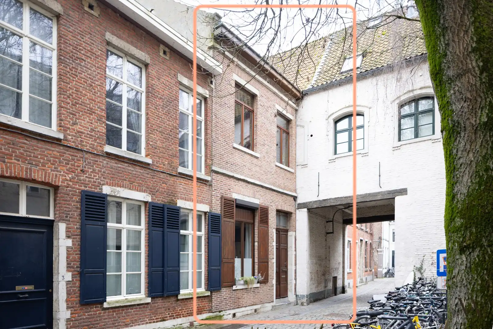 Karaktervol herenhuis met uitzonderlijk grote stadstuin in centrum Leuven foto 2