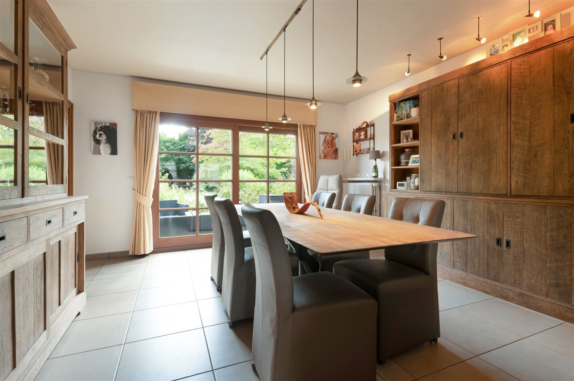 Exclusieve villa met tuin & zonneterras, omgeven door groen foto 5