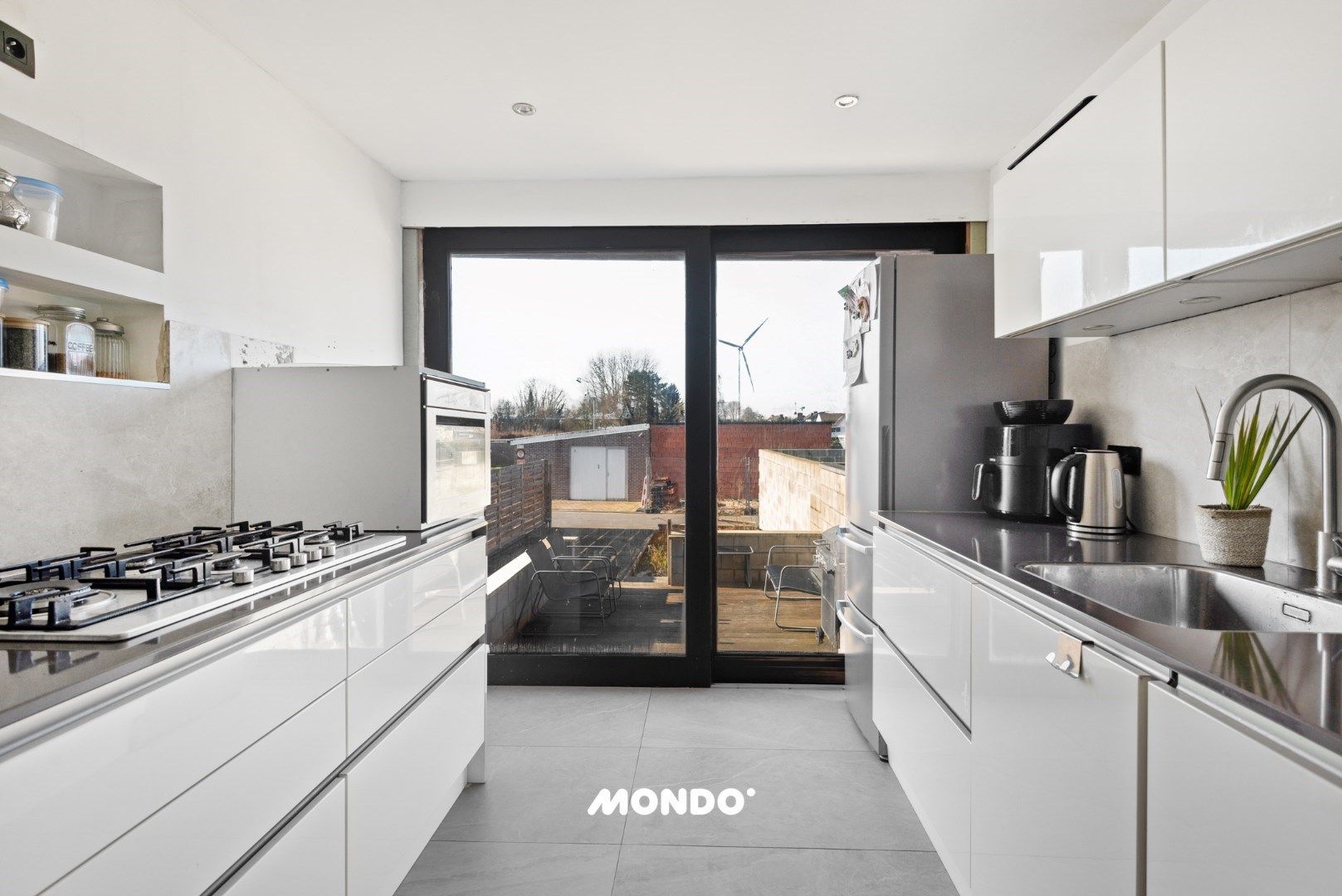 Instapklare woning met 3 slaapkamers en garage! foto 7